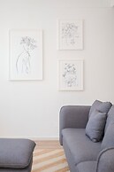 Liiiving - Downtown Balcony Apartment