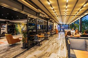 The Great Airport Hotel & Restaurant