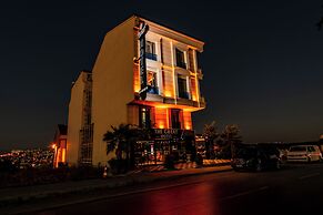 The Great Airport Hotel & Restaurant