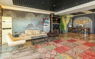 The Great Airport Hotel & Restaurant