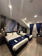 The Great Airport Hotel