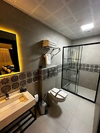 The Great Airport Hotel