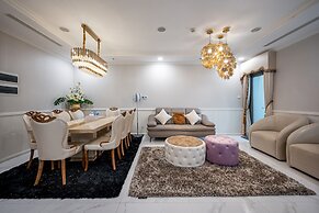 LANDMARK 81 Residences - ANGIA Hospitality