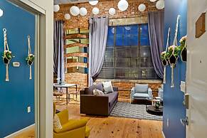 ASK FOR Discount-historic Brick 2BR Getaway Wifi