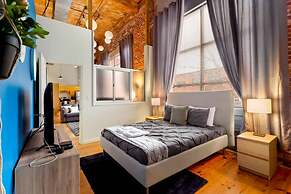 ASK FOR Discount-historic Brick 2BR Getaway Wifi