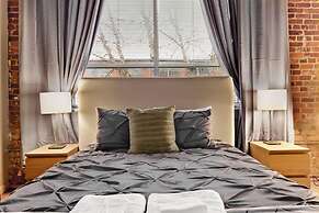 ASK FOR Discount-historic Brick 2BR Getaway Wifi