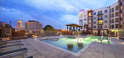 ASK FOR Discount-hip Vibrant 2BR Parking Wifi