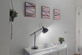 ASK FOR Discount-hip Vibrant 2BR Parking Wifi