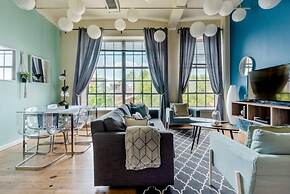 ASK FOR Discount-hip Vibrant 2BR Parking Wifi