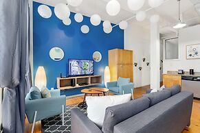 ASK FOR Discount-hip Vibrant 2BR Parking Wifi