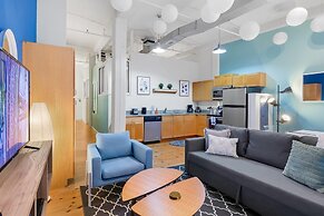 ASK FOR Discount-hip Vibrant 2BR Parking Wifi