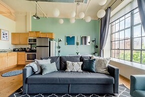 ASK FOR Discount-hip Vibrant 2BR Parking Wifi