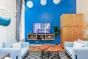 ASK FOR Discount-hip Vibrant 2BR Parking Wifi