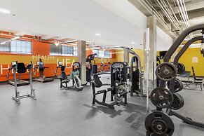 ASK FOR Discount-hip Vibrant 2BR Parking Wifi