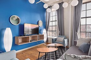 ASK FOR Discount-2br Hip Apt Apple TV Fastwifi