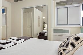 ASK FOR Discount-2br Hip Apt Apple TV Fastwifi