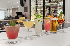 EVEN Hotel Austin Uptown Near The Domain by IHG