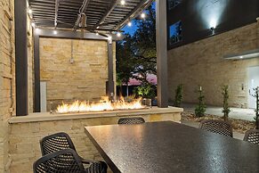 EVEN Hotel Austin Uptown Near The Domain by IHG