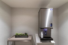 EVEN Hotel Austin Uptown Near The Domain by IHG