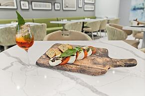 EVEN Hotel Austin Uptown Near The Domain by IHG