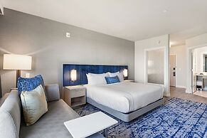 EVEN Hotel Austin Uptown Near The Domain by IHG