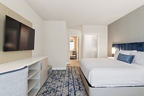 EVEN Hotel Austin Uptown Near The Domain by IHG