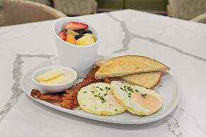 EVEN Hotel Austin Uptown Near The Domain by IHG