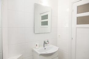 Brand New Modern apt in Central Athens