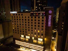 Cambria Hotel Austin Downtown