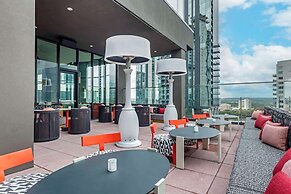 Cambria Hotel Austin Downtown
