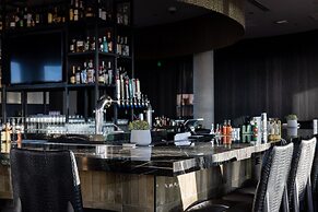 Cambria Hotel Austin Downtown