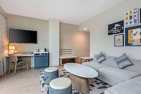 Cambria Hotel Austin Downtown