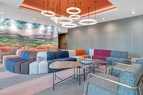 Cambria Hotel Austin Downtown