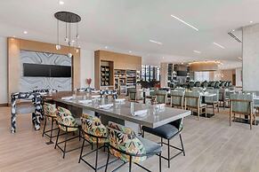 Cambria Hotel Austin Downtown