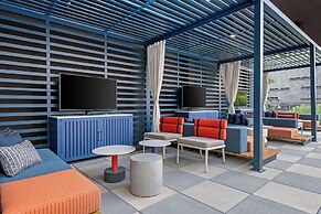 Cambria Hotel Austin Downtown