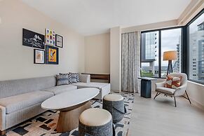 Cambria Hotel Austin Downtown