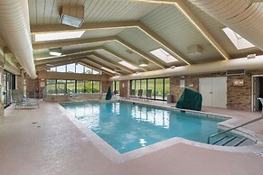 Antioch Hotel & Suites
