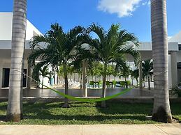 Hotel & Suites Yuca Ville