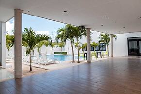 Hotel & Suites Yuca Ville