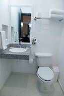 Hotel & Suites Yuca Ville