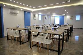 Hotel Elite 29 Golf Course Road