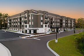 WaterWalk Extended Stay by Wyndham Jacksonville Deerwood Pk