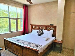 Shamim Residency Near Nizamuddin Dargah