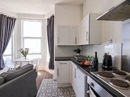 6 Beach View @ Beaconsfield House