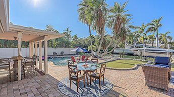 Decked Out On Marbury 4 Bedroom Home by RedAwning