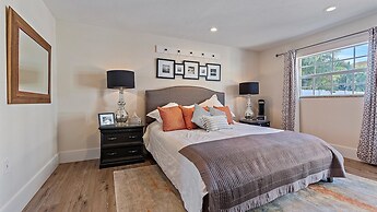 Decked Out On Marbury 4 Bedroom Home by RedAwning