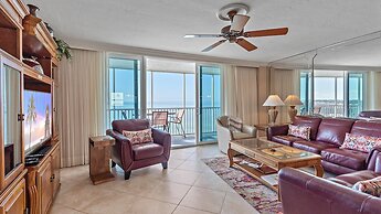 Crystal Sands On Siesta 2 Bedroom Condo by RedAwning