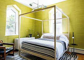 The Swain House at 21Broad