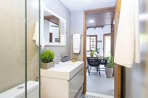 Casa Charmosa com Piscina - Barra do Una