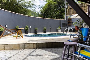 Casa Charmosa com Piscina - Barra do Una